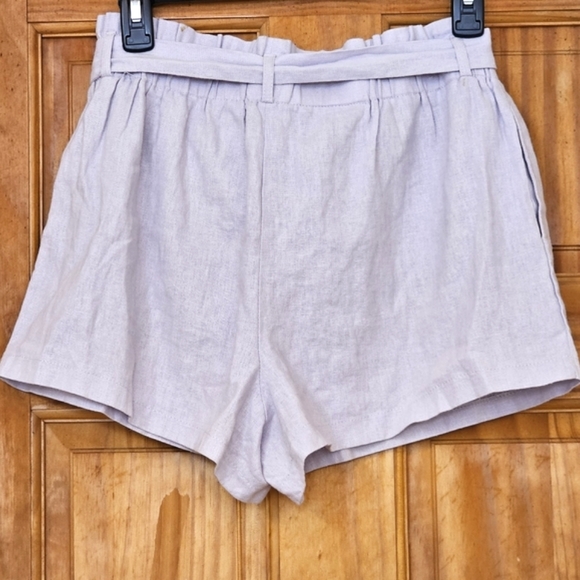 NWOT Charlotte Russe Women's Lavender High-Waist Belted Paper Bag Shorts, Size L - Picture 3 of 7
